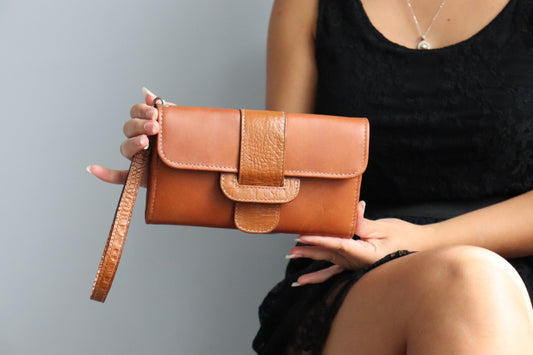 Carameluxe-Wristlet Wallet
