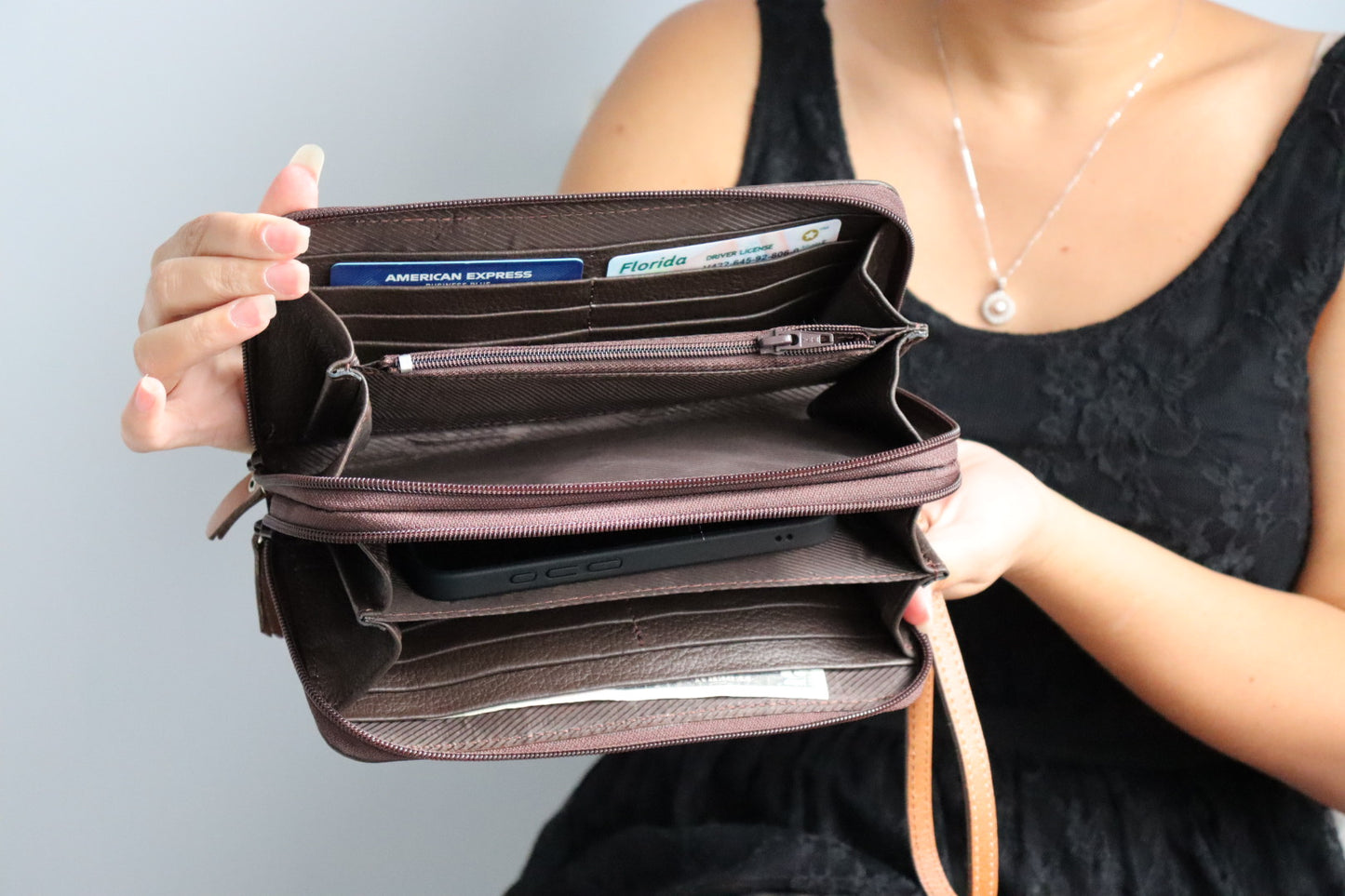 Café Latte-Clutch Wallet